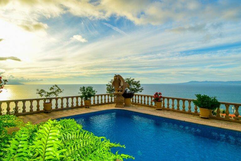 How to Design a Relaxing Outdoor Space